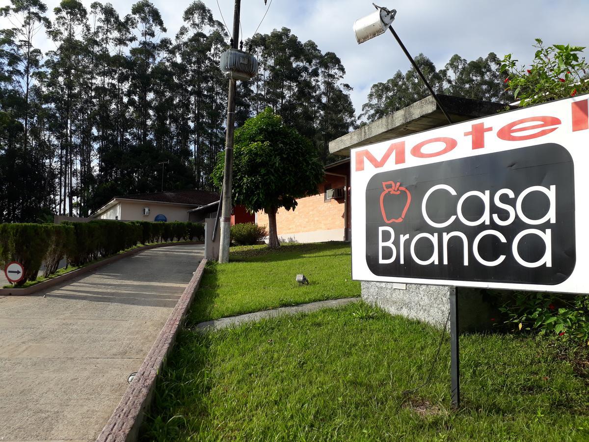 Motel Casa Branca Blumenau Exterior foto